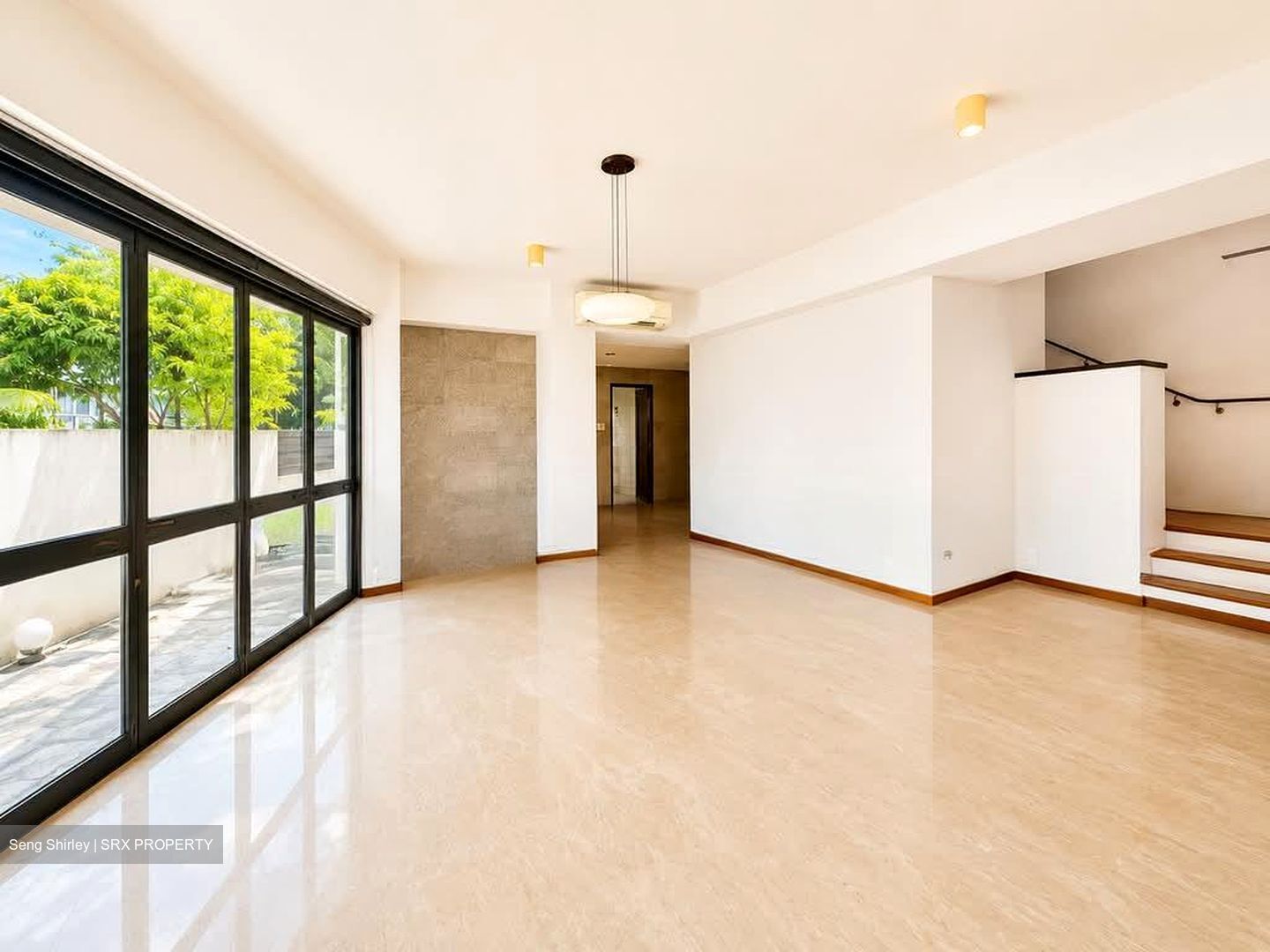 Goldenhill Villas (D19), Terrace #581477321